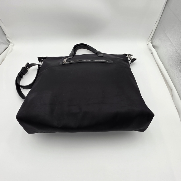 Reiss Carlton Nylon Black Messenger Bag - Picture 9 of 16